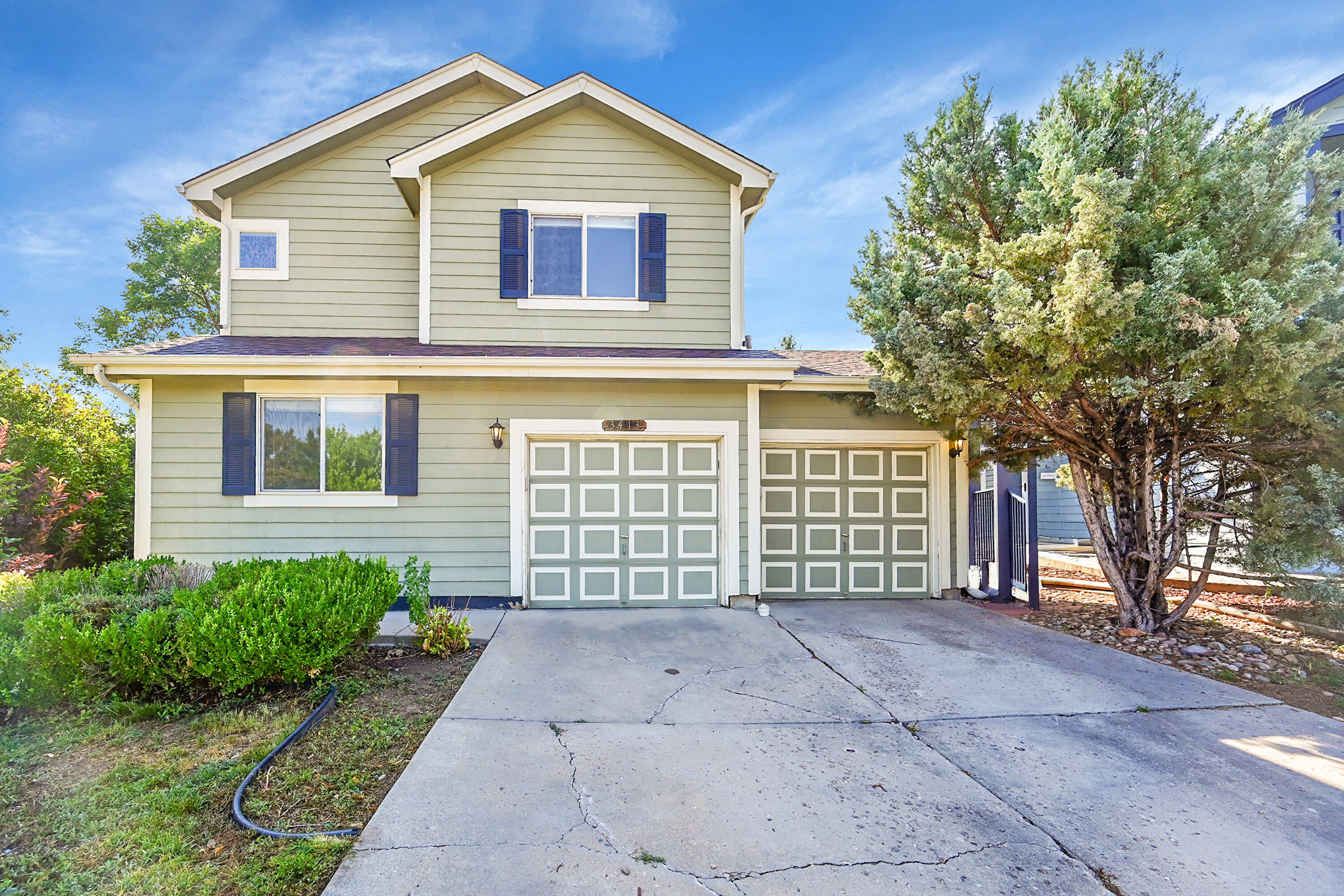 3413 Larkspur Drive