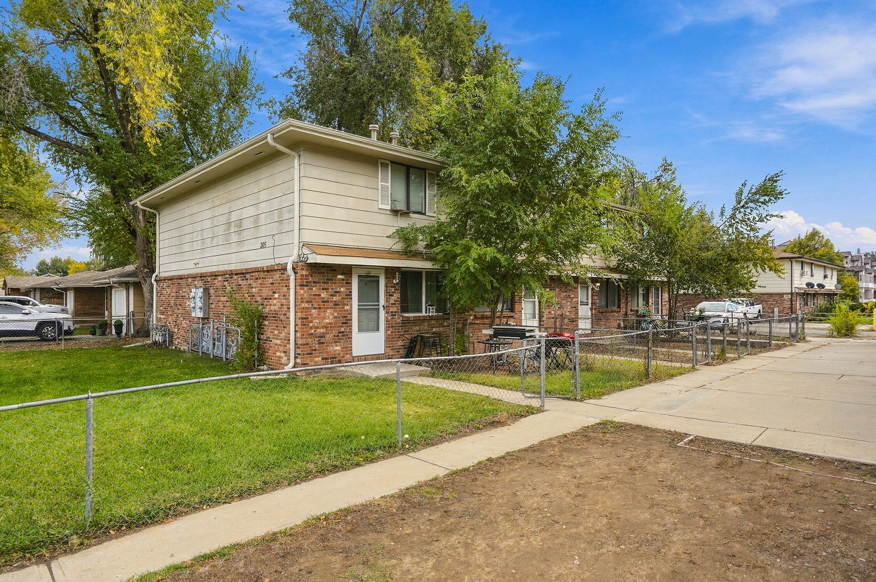 205 East Longs Peak Avenue - C